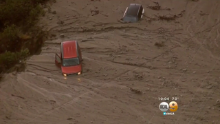 200 Cars Trapped in a California Mudslide Are a Preview for This Winter's El Niño